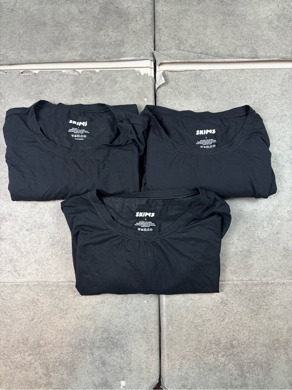 Lot of 3 skims black tshirts